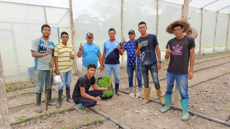 Siembra en Campamento N° 1
