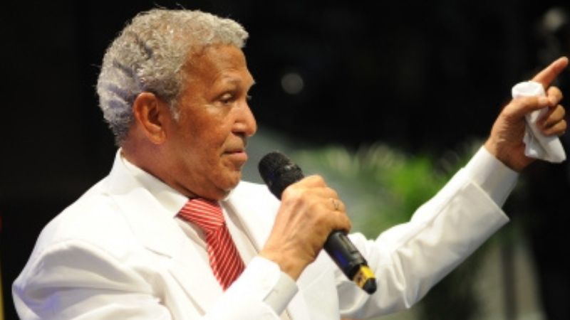 pastor puertas