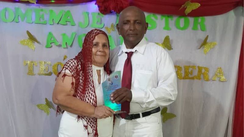 Misión Guasdualito N°7 homenajeó a los Pastores Herrera