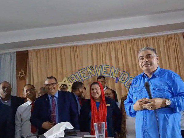 Ungen a Pastores Rodríguez y Salazar