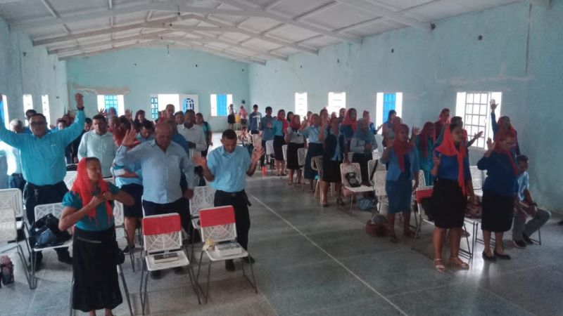 Poderoso Culto Unido bendiciendo a las iglesias, en Paraguaná