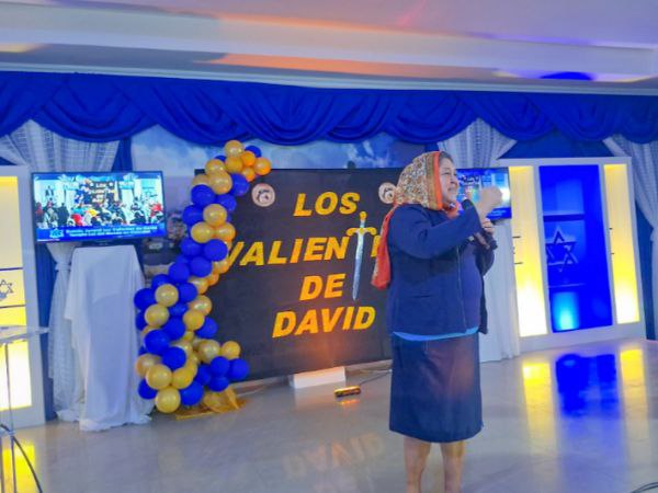 Conferencia "Los Valientes de David" en Cumaná