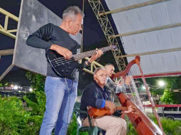 Bloque 13 de Barquisimeto celebró su culto unido