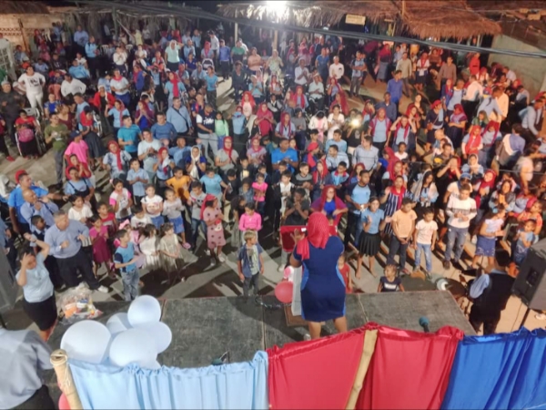 Vigilia con Bautizos en Puerto Ordaz