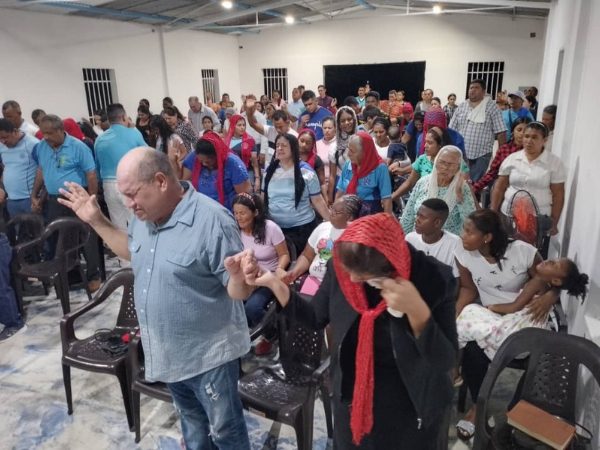 Misión 4 Caja Seca realizó aniversario lleno de bendiciones