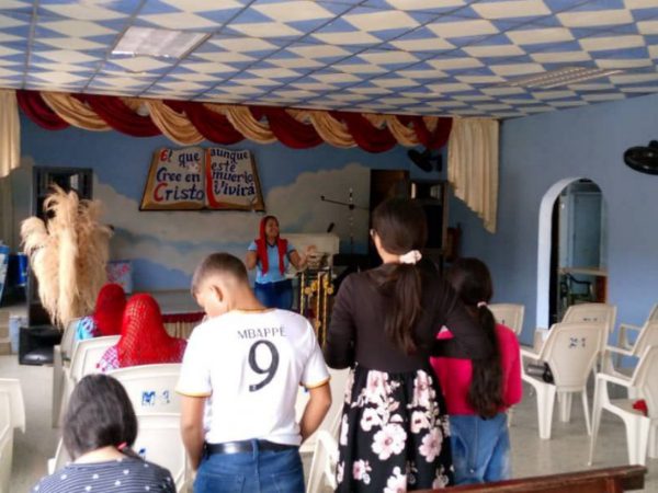 El día Sábado 25 de Enero, las Dinamitas del estado Trujillo, juntamente con su Presidenta la Hna Noirelit Briceño de Manzanilla, se unieron en el primer ayuno ministerial, donde también asistieron algunos caballeros. 